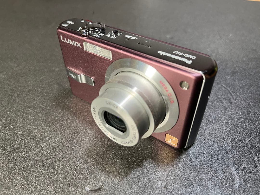 美品‼︎Panasonic LUMIX DMC-FX7 パープルコンパクトデジカメ パナソニック Panasonic デジタルカメラ DMC-FX7