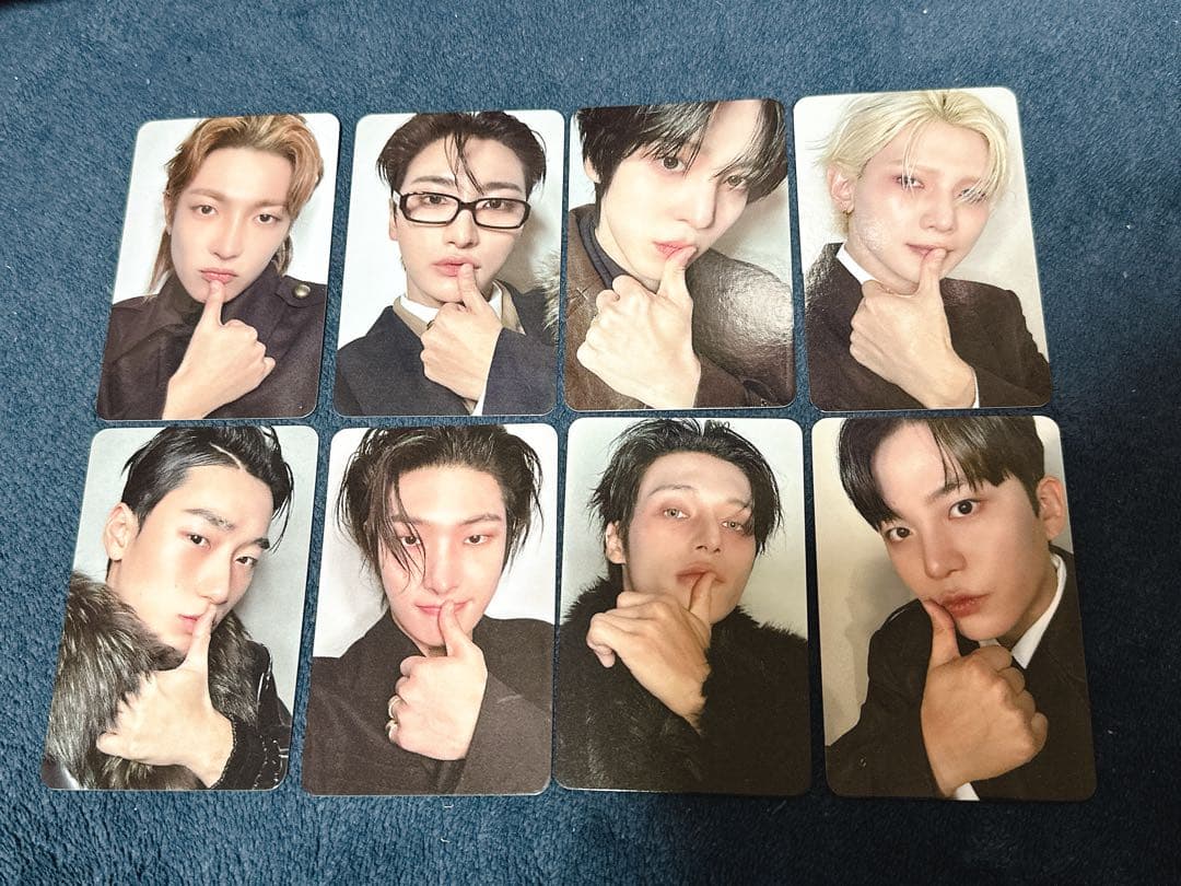 ATEEZ hellolive ハロラ トレカ セット売り - メルカリ