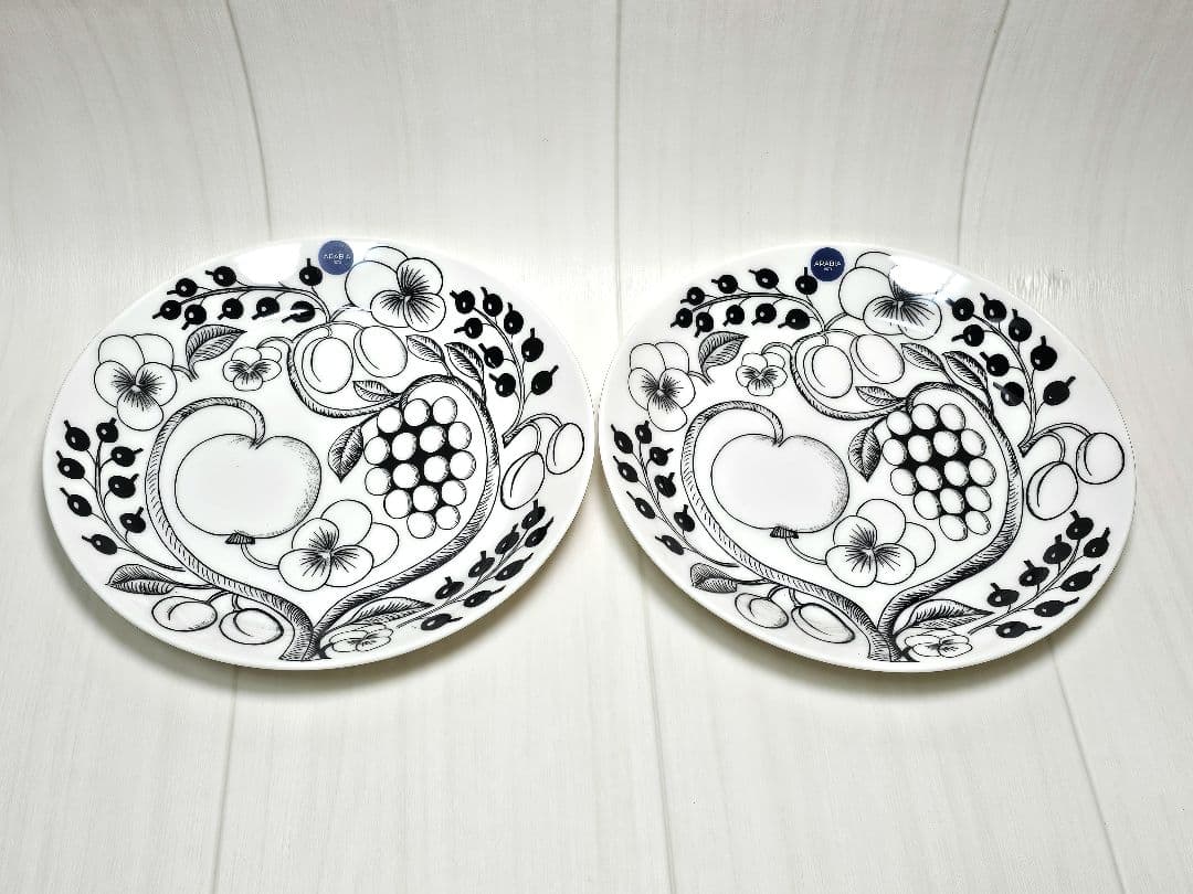 ARABIA パラティッシ ブラック 21cm プレート 2枚セット 楽天市場】アラビア / パラティッシ プレート21cm [ Arabia Paratiisi