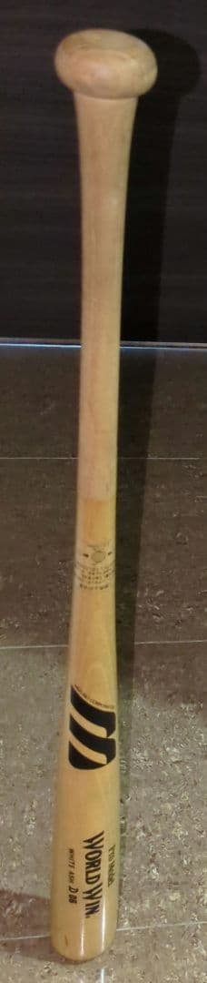 希少品‼️』WORLD WIN 落合博満モデル 軟式用木製バット D 06 - メルカリ