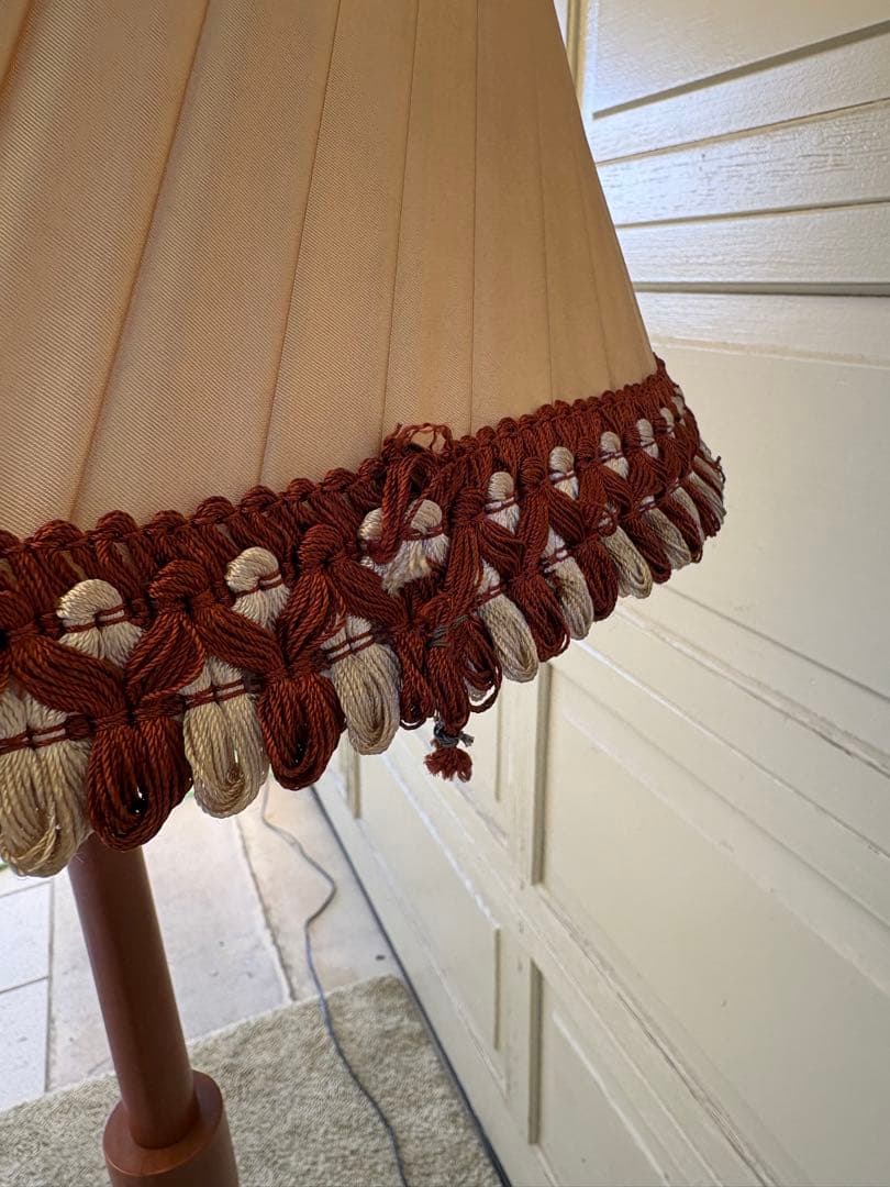 ちーちゃん様専用】木製フロアスタンドランプ プリーツシェード付き