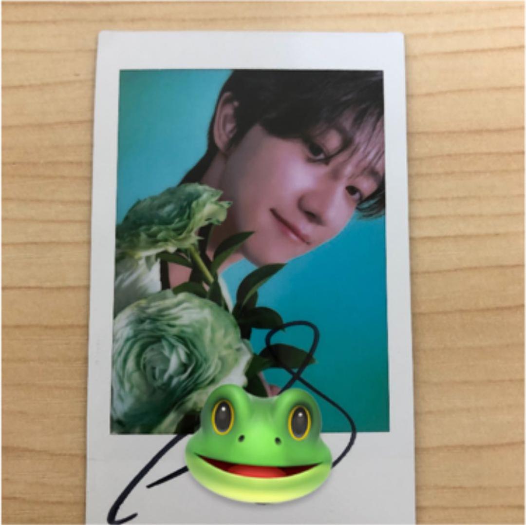 The8 チェキ　サイン入り　HANABI seventeen 🥞 𝙋 𝙍 𝙀 𝙎 𝙀 𝙉 𝙏 𝐋𝐀𝐑𝐌𝐄 𝟎𝟔𝟕オフショット🐈 《 南なつ