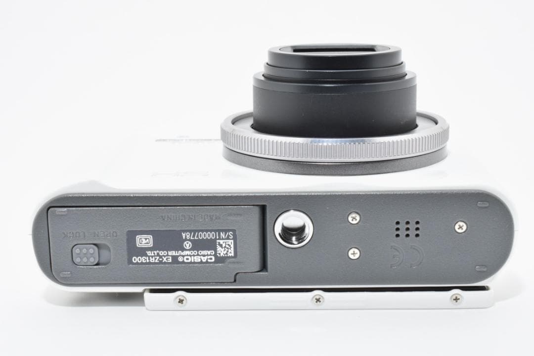 □ 未使用品 □ カシオ CASIO EXILIM EX-ZR1300 ホワイト - メルカリ