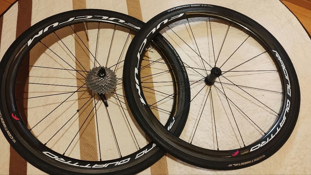 フルクラム　レーシング　クワトロ　カーボン　リムホイール　gp4000 シマノ フルクラム レーシング クワトロ カーボン リムホイール gp4000 シマノ
