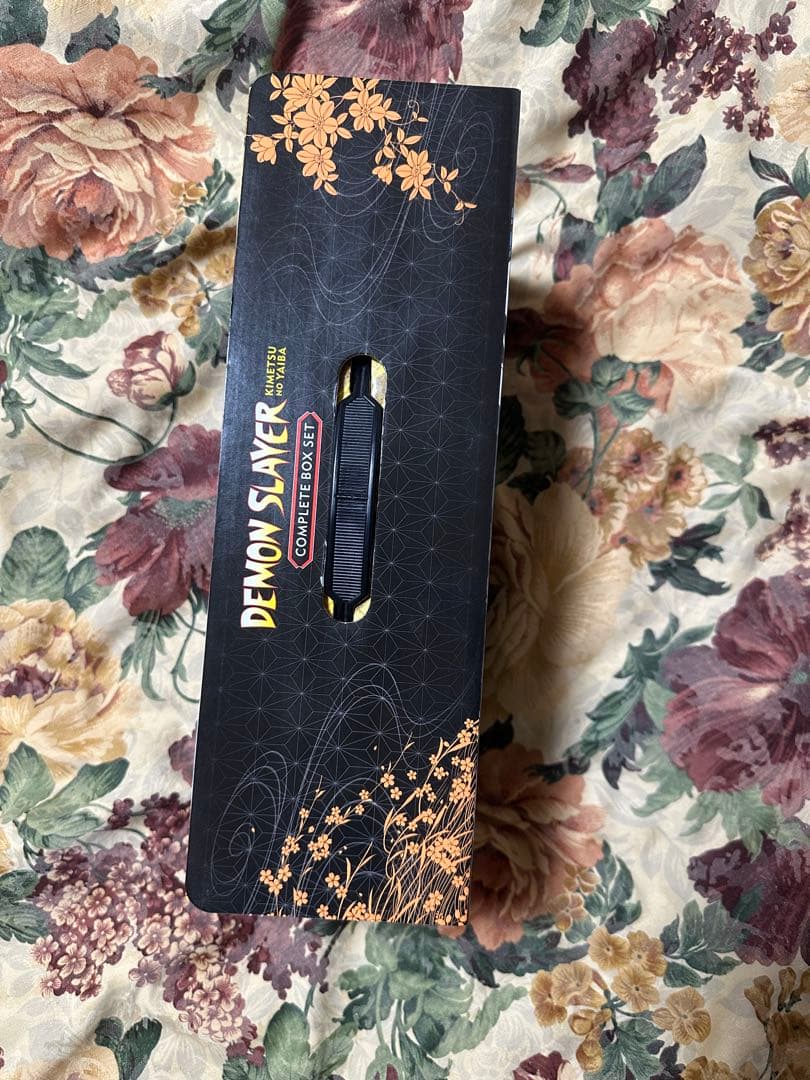 ばぶ太郎様専用】英語版 全巻 鬼滅の刃 全23巻 特別ボックス入り