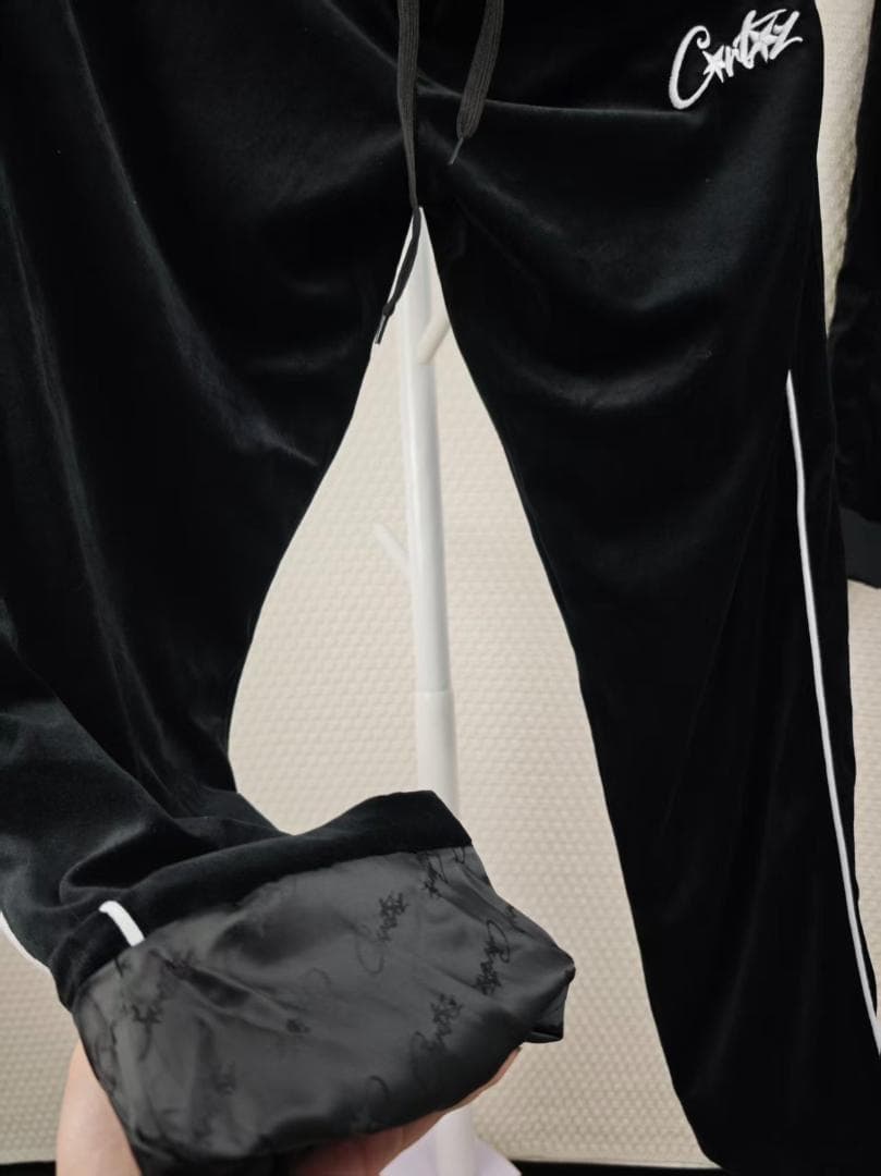 Crazzy ベルベットジャージ上下セット - メルカリ