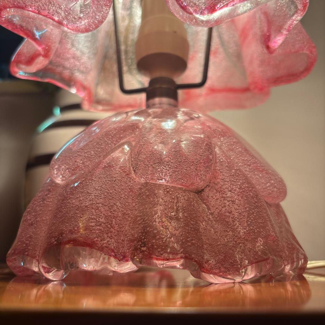 ビンテージ名門岩田工芸ガラス 花をモチーフとした芸術的なガラスの