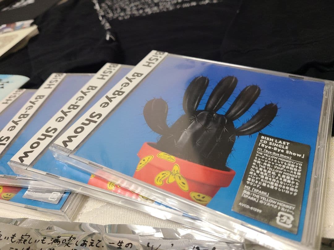 BiSH 卒業アルバム アユニ・Dソロデラックス版 - メルカリ