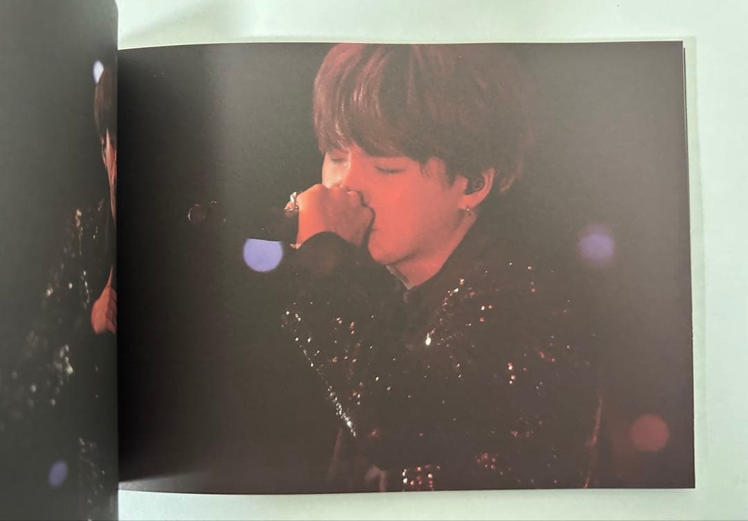 WINGS TOUR FINAL 公式 エッセイブック ユンギ トレカ 付き - メルカリ