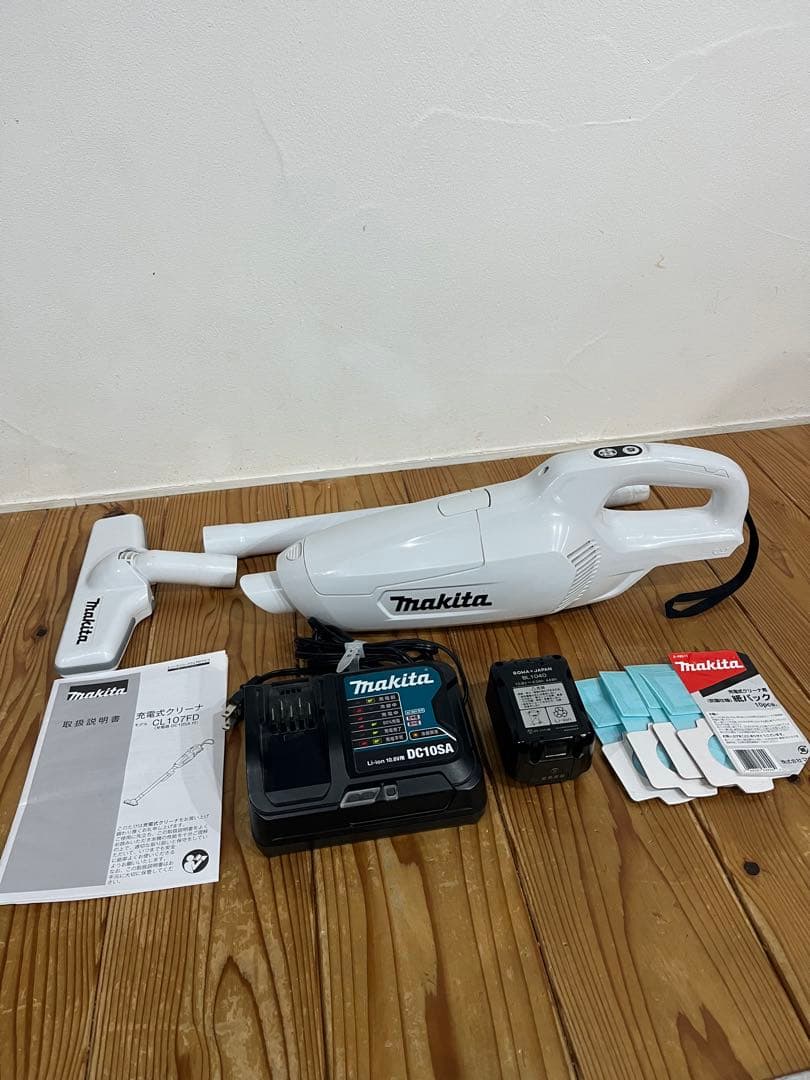 kenji0125　Makita コードレス掃除機 CL107FD マキタ（makita） 【正規店】 コードレス掃除機 充電式クリーナー 10.8