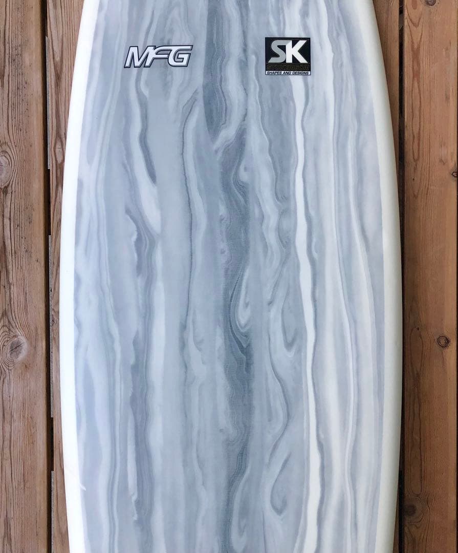 美品MFG SK ステューケンソン サーフボード 5'11