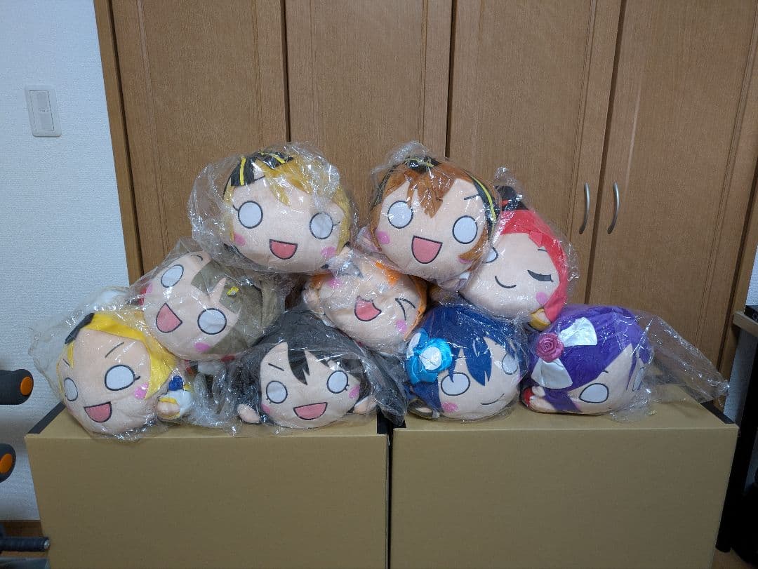 ラブライブ! ムービー　SUNNY DAY SONG　寝そべり9体 Amazon.co.jp: ラブライブ! ジャンボ寝そべりぬいぐるみ