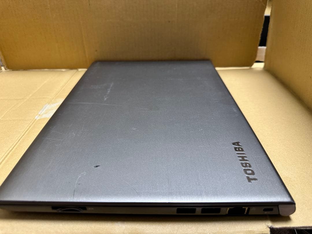 すぐ使用可能： 東芝 dynabook R63/B i5Win11 Office