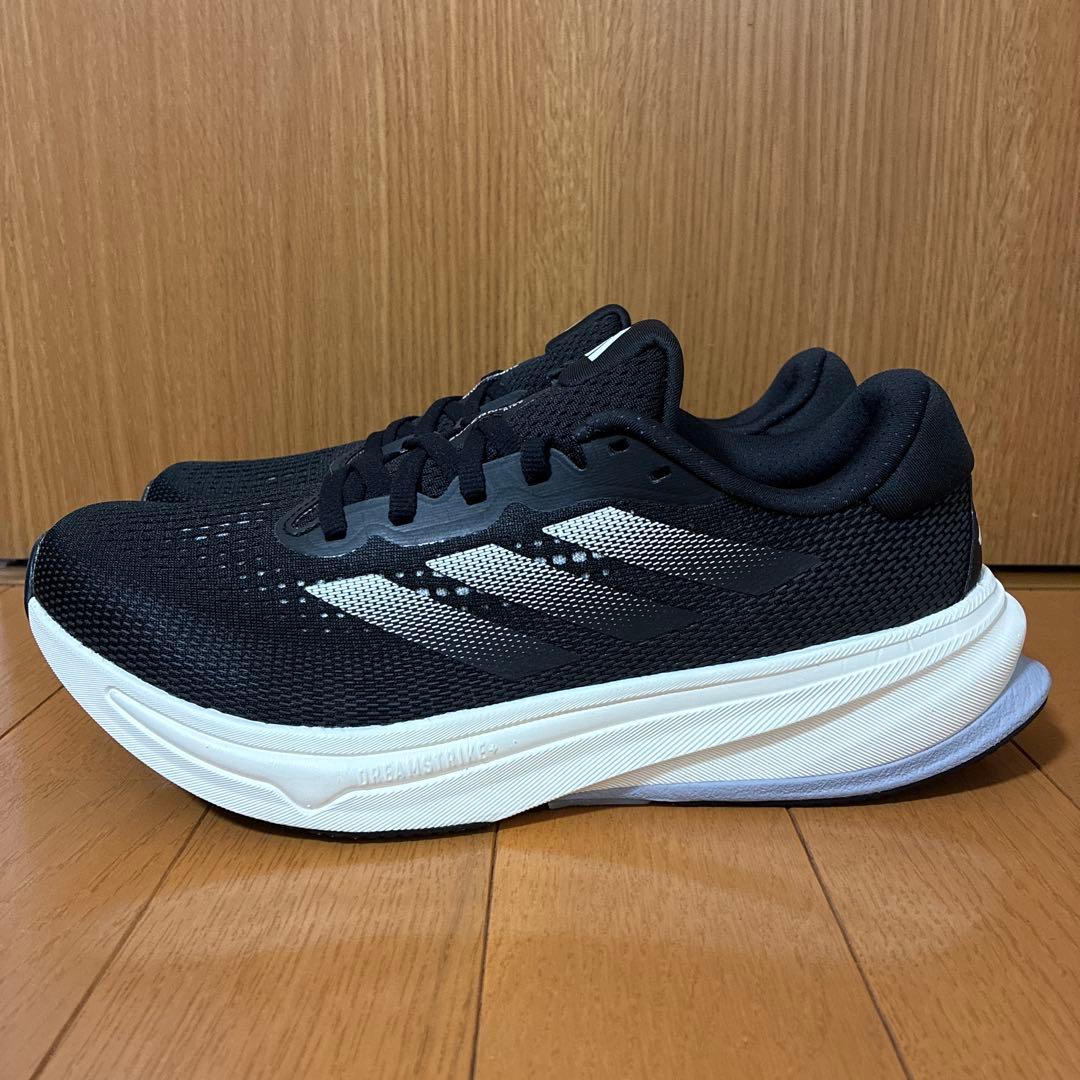 アディダス ランニングシューズ スーパーノヴァ ライズ ワイド IG8245