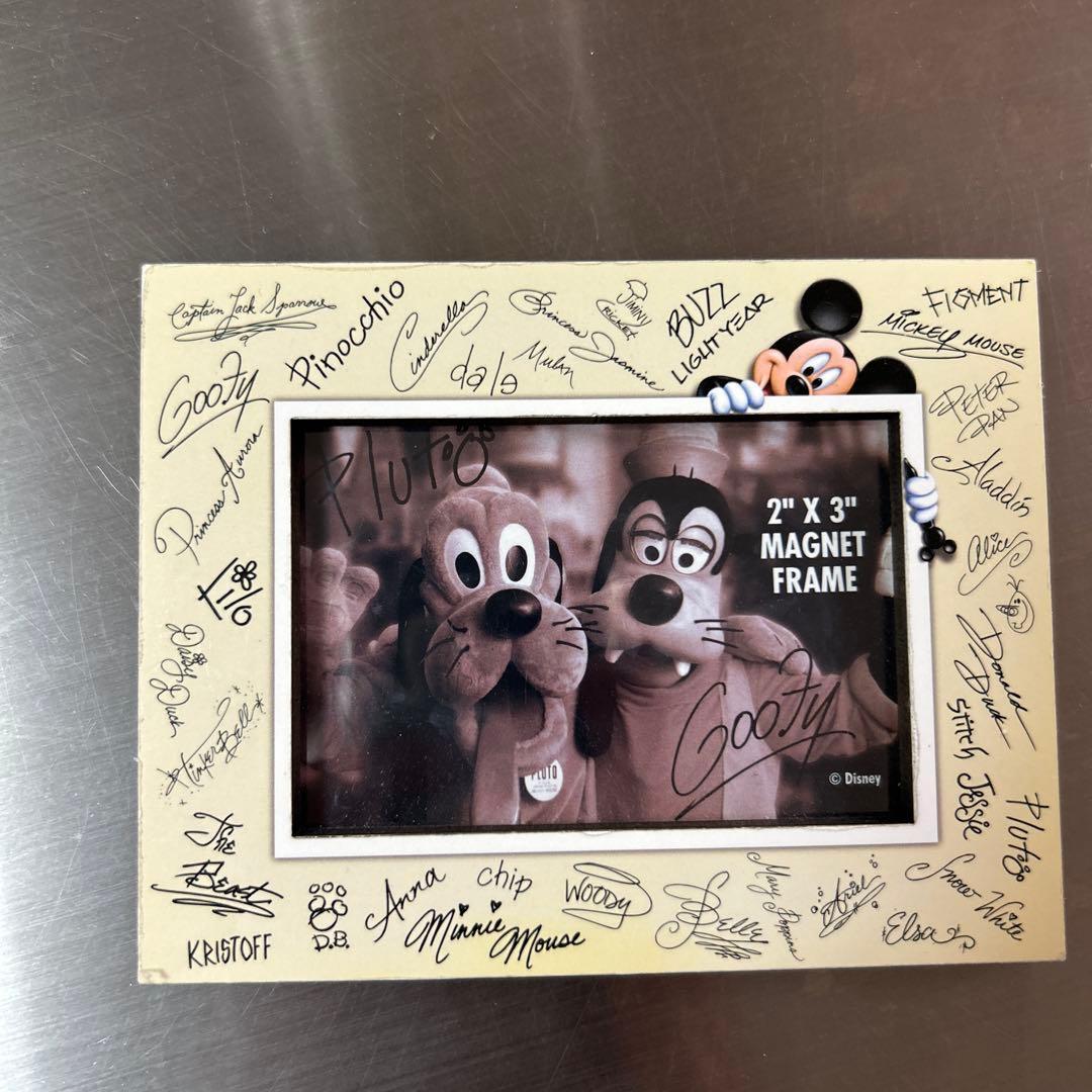 ディズニー サイン入りマグネットフォトフレーム - メルカリ