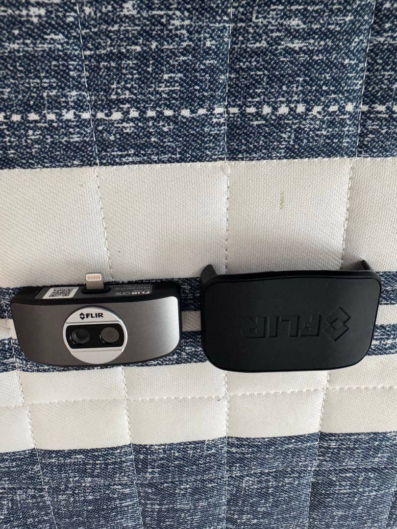 FLIR ONE サーマルイメージングカメラ　サーモグラフィー　ケース付 FLIR ONE PRO［第三世代］（販売終了） | 赤外線サーモグラフィ | 電子