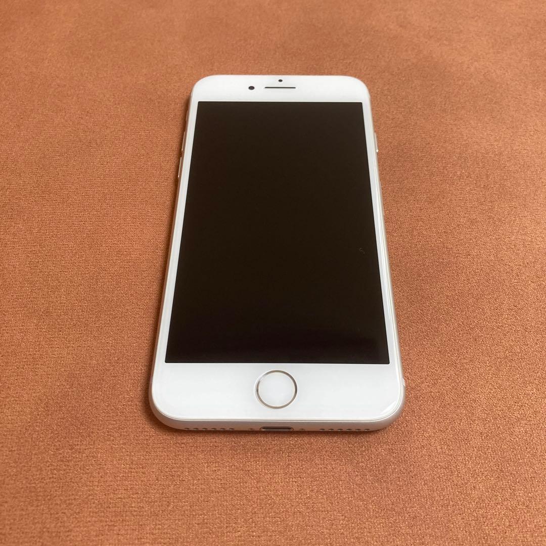 250【早い者勝ち】電池良好☆iPhone8 64GB au☆