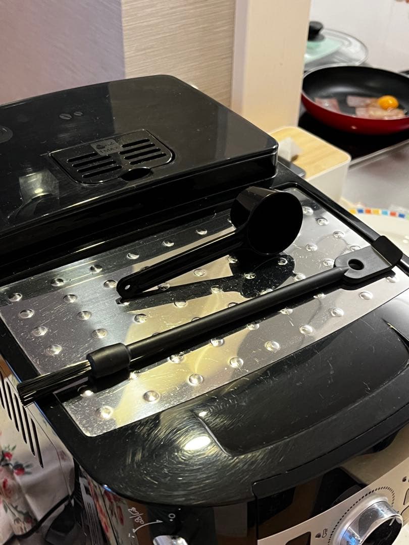 デロンギ マグニフィカS ECAM22112 KALDIキャニスター缶付 - メルカリ