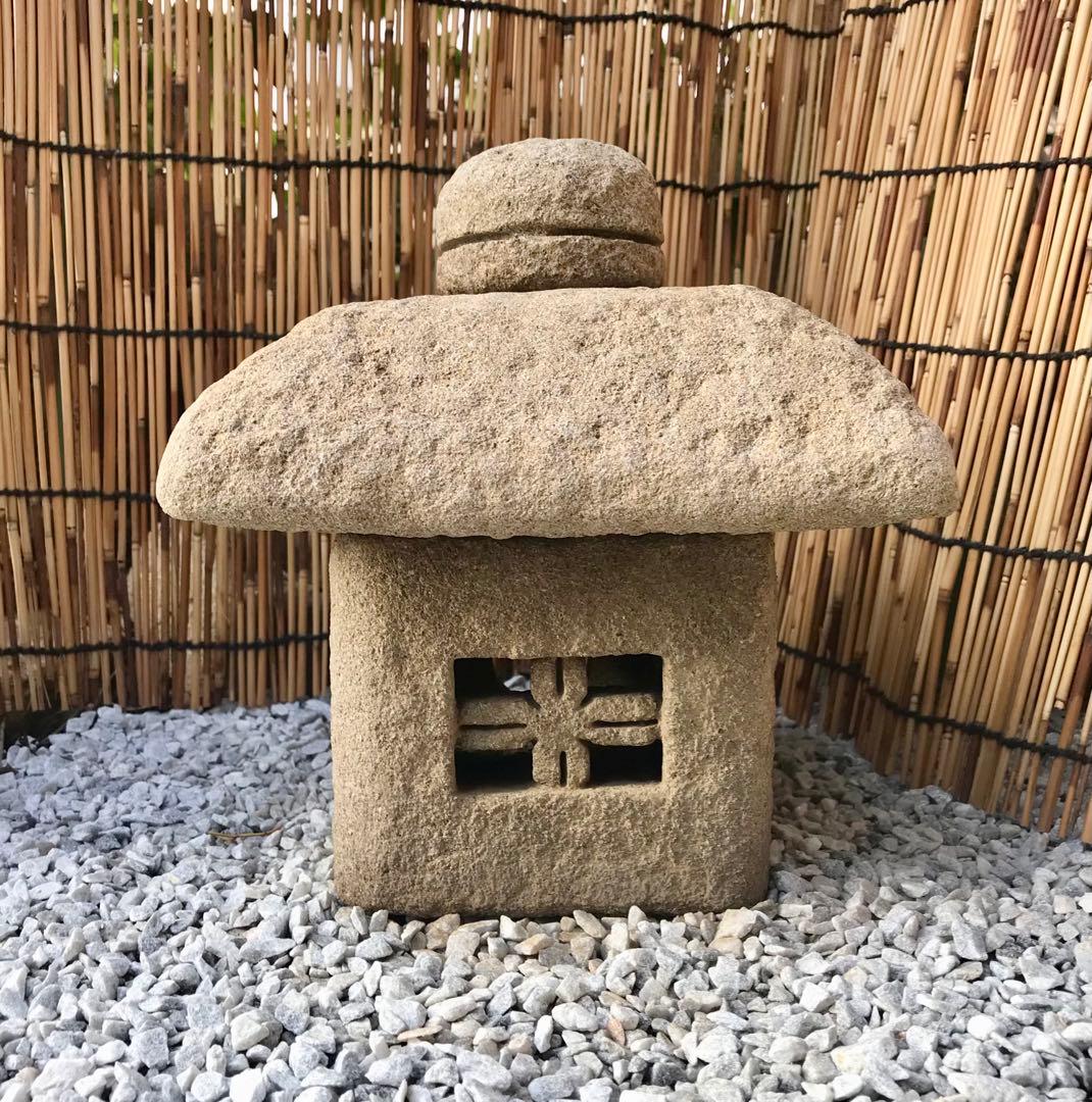 【石灯篭・屋上テラス灯篭・坪庭灯篭】庭石オブジェ置物箱庭ガーデニング造園飾り石 天然石・坪庭灯篭・箱庭灯篭・屋上テラス灯篭・茶庭灯篭】庭石オブジェ