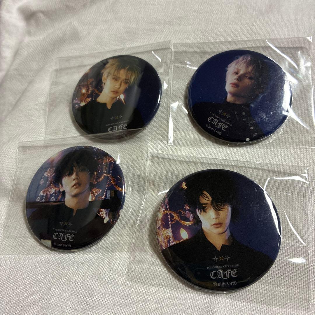 TXT カフェ 缶バッジ 4つセット - メルカリ