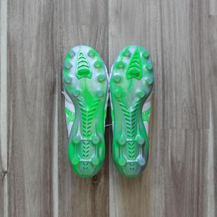 【数回使用】ミズノ　モナルシーダネオ３　エリート　28.0cm