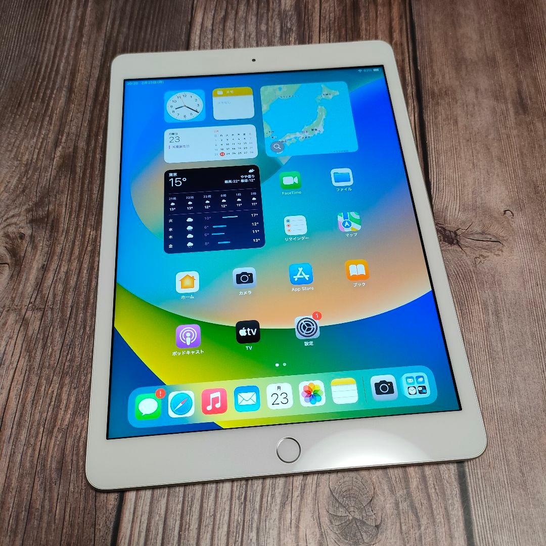 iPad 第8世代 32GB SIMフリー シルバー 超美品 - メルカリ