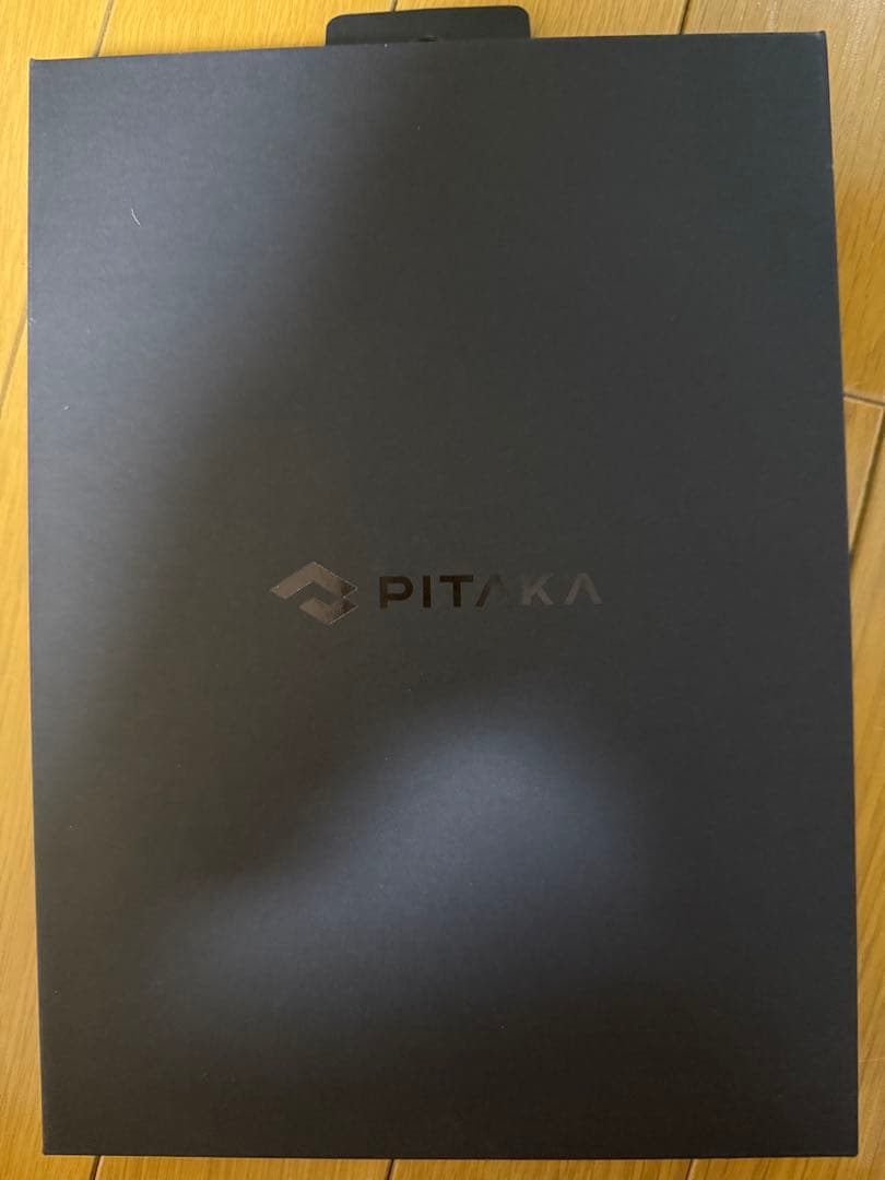 PITAKA MagEZ Folio 2 ＆ Pita Flow charger - メルカリ