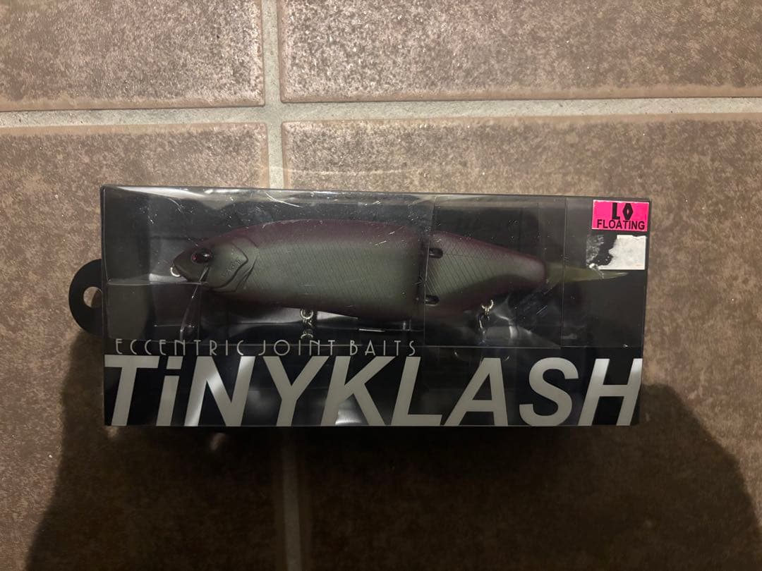 新品DRT タイニークラッシュlow ベラ - メルカリ