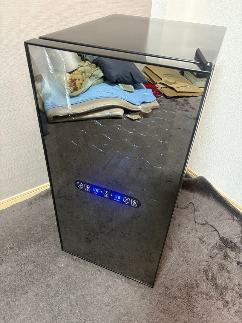 コンポジット a05396 ワインセラー 2019年製 1年保証 ワインセラー 家庭用 78L 最大32本収納 上下段別温度調節