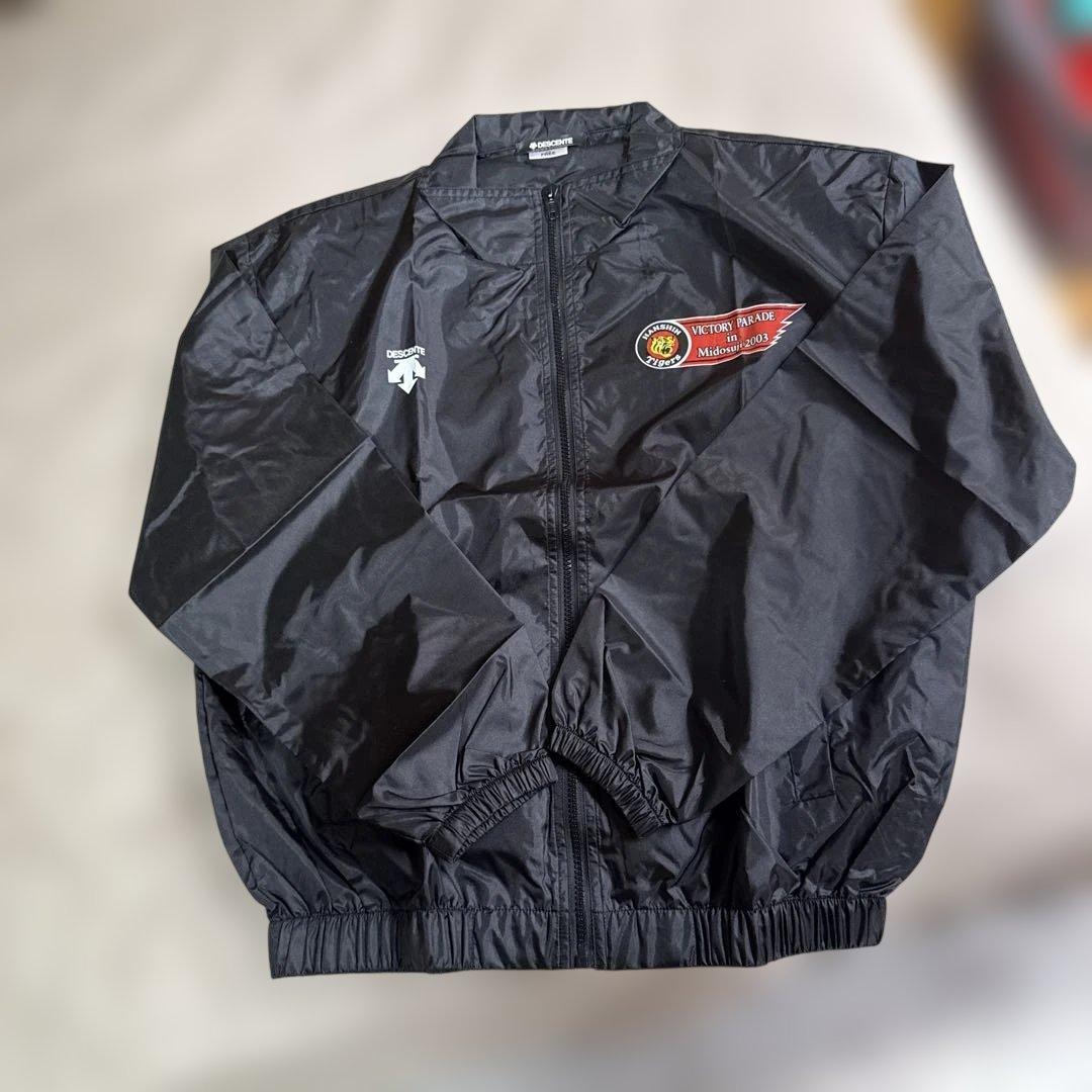 【年末値下げ】阪神タイガース優勝　パレードジャケット 2003年 STAFF用 阪神タイガース優勝記念グラフ2003年 優勝パレード新聞 - メルカリ