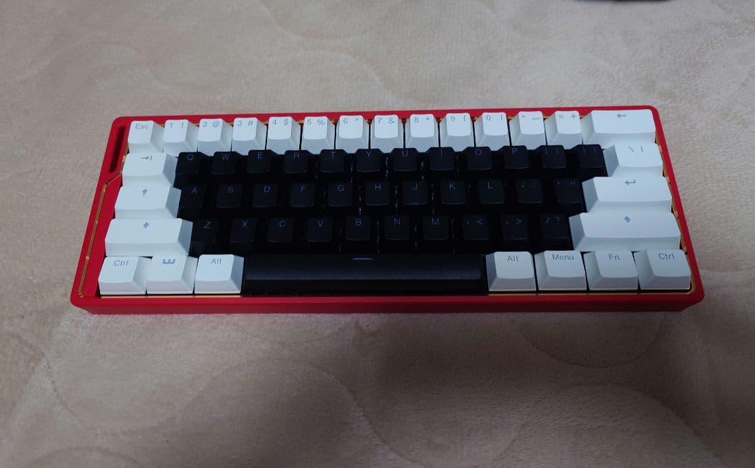 60%カスタムキーボード HYPESHOP - メルカリ