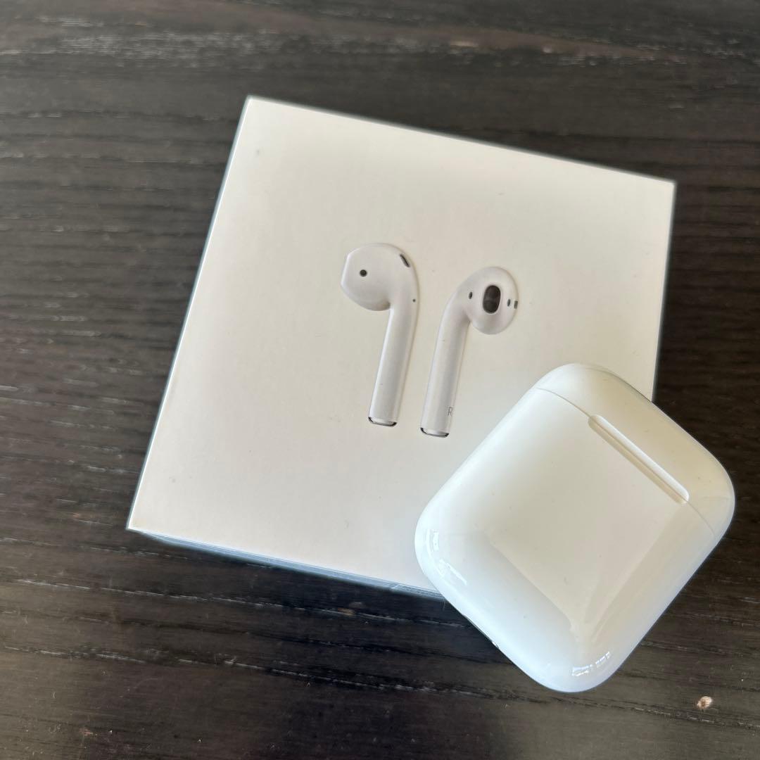 ★ AirPods第２世代　美品　★ 楽天市場】AirPods 第二世代 新品未使用 別売り 『片耳 左耳 右耳