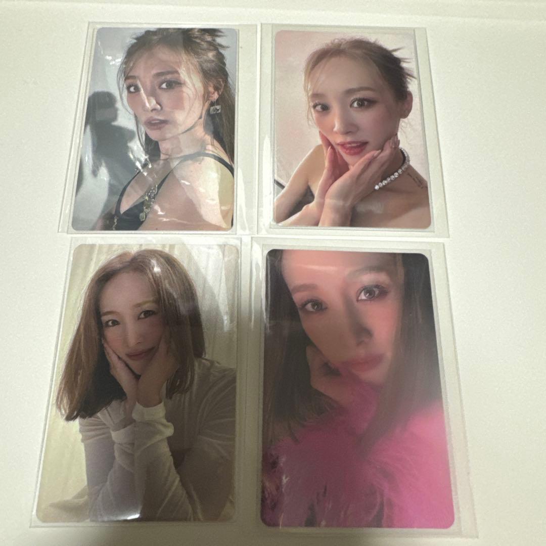 KARA ニコル トレカ4枚セット - メルカリ