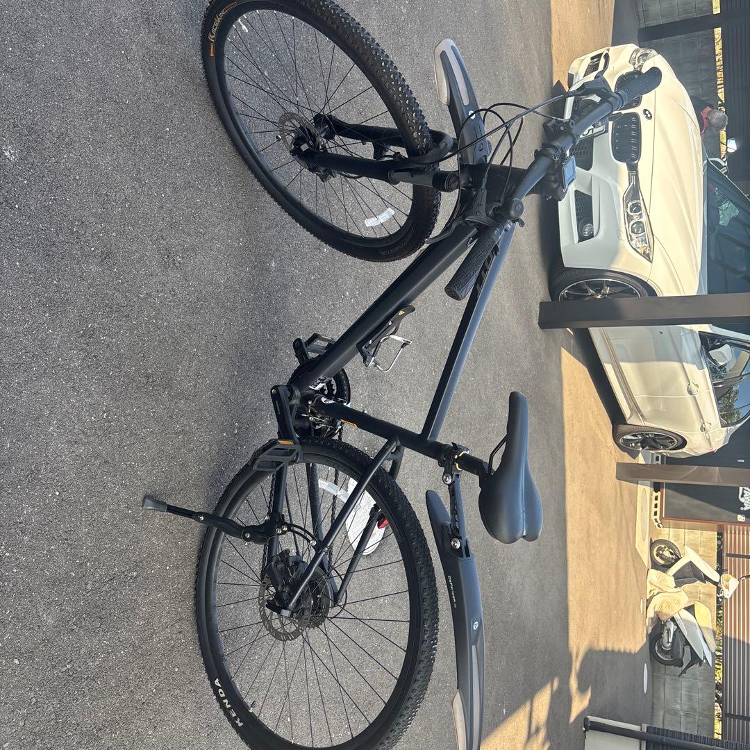 美品SCOTT SUB 3 ブラッククロスバイク タフで快適な走りを可能とするサスペンション付きクロスバイク『SCOTT