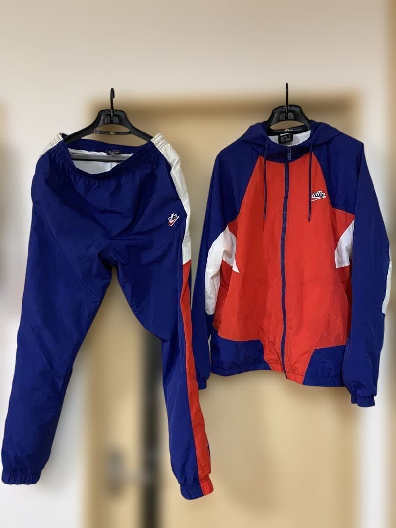 ナイキ ナイロンジャケット、パンツ 上下セット NIKE - ナイキ ナイロンジャケット ナイロンパンツ 上下セットアップ