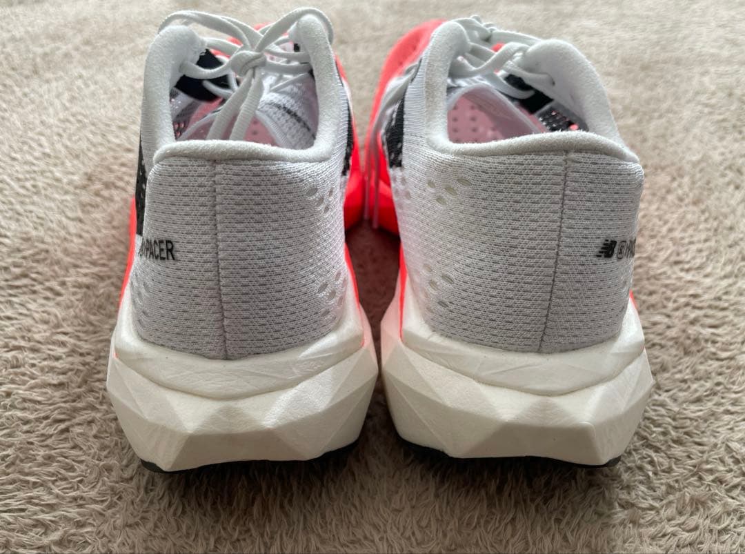 スパイク・シューズ New Balance FuelCell SC Pacer v2 25.5cm