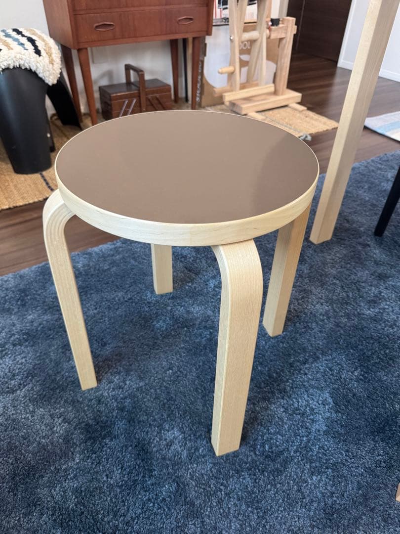 新品　artek スツール E60 モーヴ　4本脚　リノリウム　アルテック ポストカードプレゼント】artek アルテック Stool E60 スツール 4本足