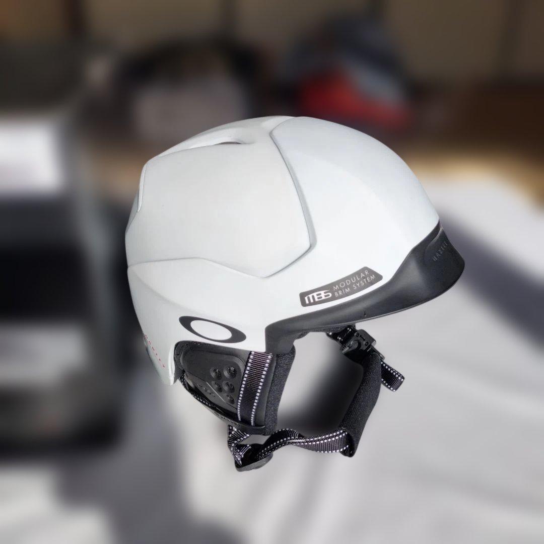 美品　Ｌサイズ　Oakley MOD 5 ヘルメット マットホワイト 2026年最新】mod5の人気アイテム - メルカリ