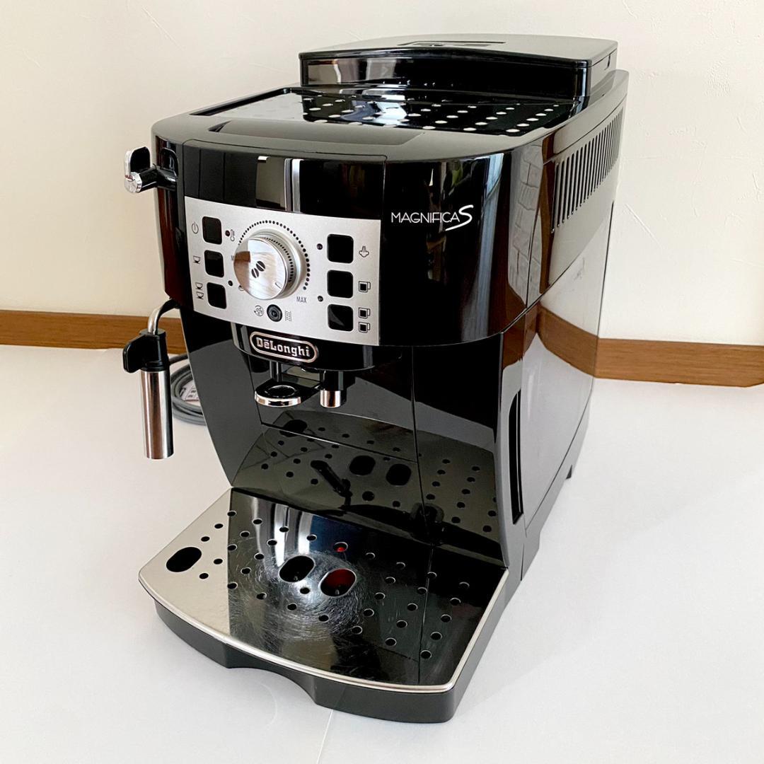 De'Longhi (デロンギ) マグニフィカS ECAM22112B - メルカリ