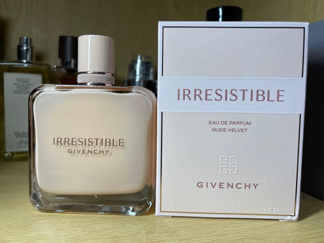 GIVENCHY イレジスティブル オードパルファン ヌード ベルベット80ml イレジスティブル オーデパルファム ヌード ベルベット 35mL