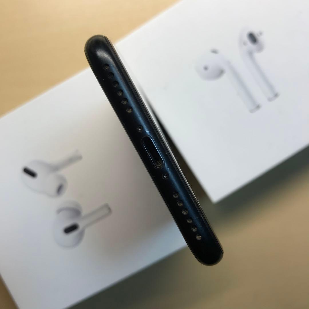 iPhone SE2 ブラック64GB100％割れなし - メルカリ