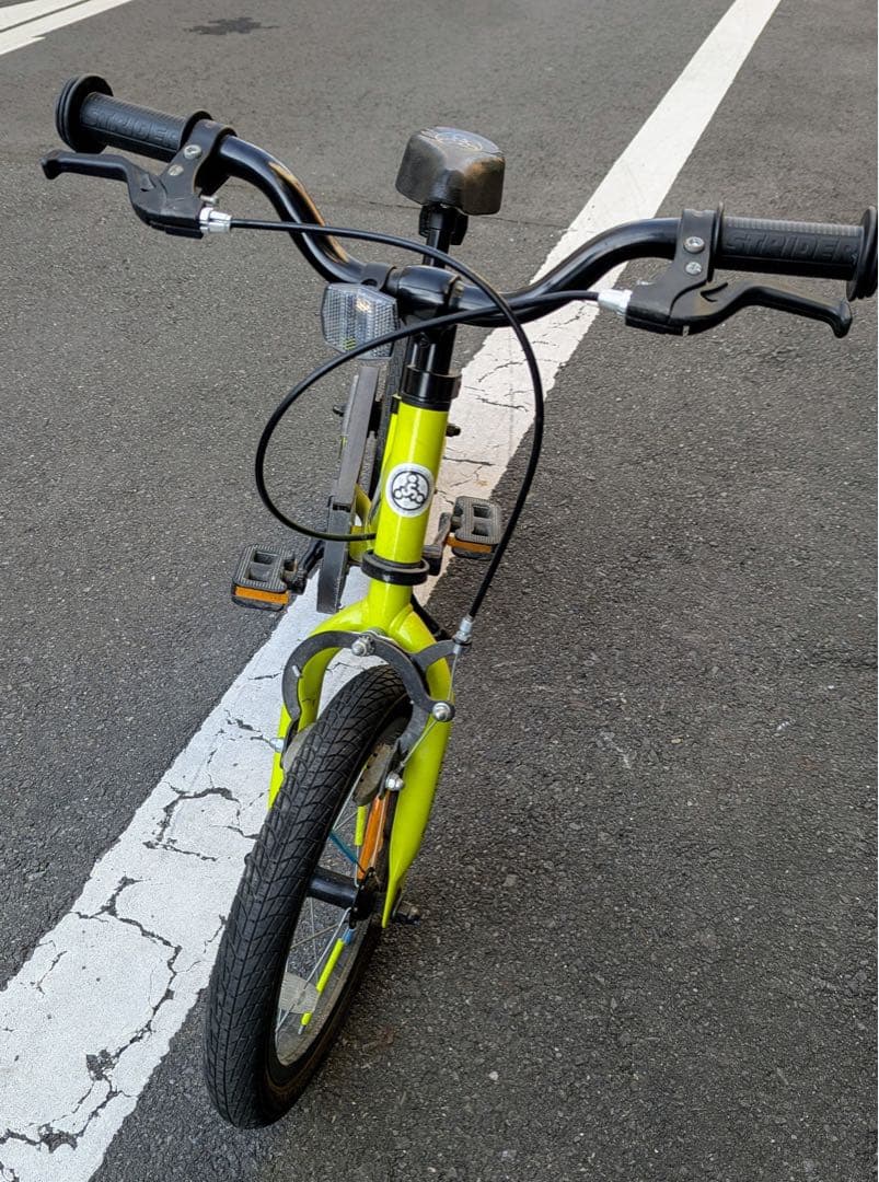 OtaKページ　ストライダー Amazon.co.jp: ストライダー キックバイク 14/16/18インチ ブレーキ