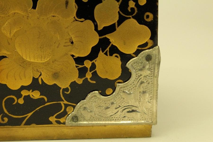 ミニチュア 雛道具 木製 蒔絵家具 重箱 針 鏡 揃い セット(ZE359