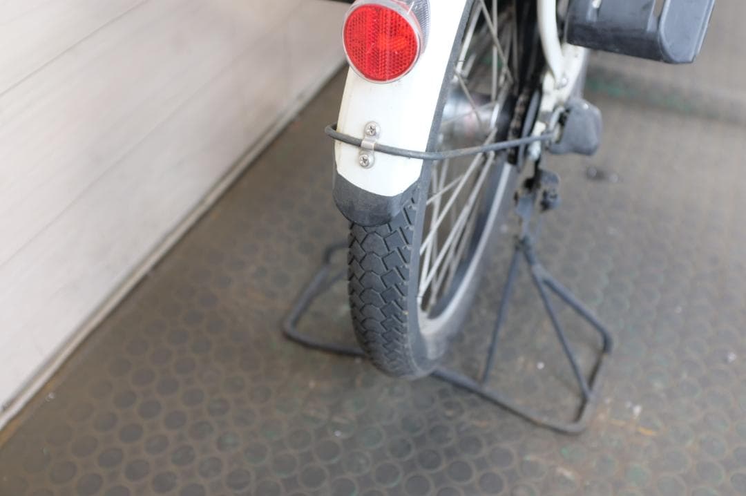 電動自転車BS　Bikke　20インチ3段　8.7Ah（4点灯）充電器あり