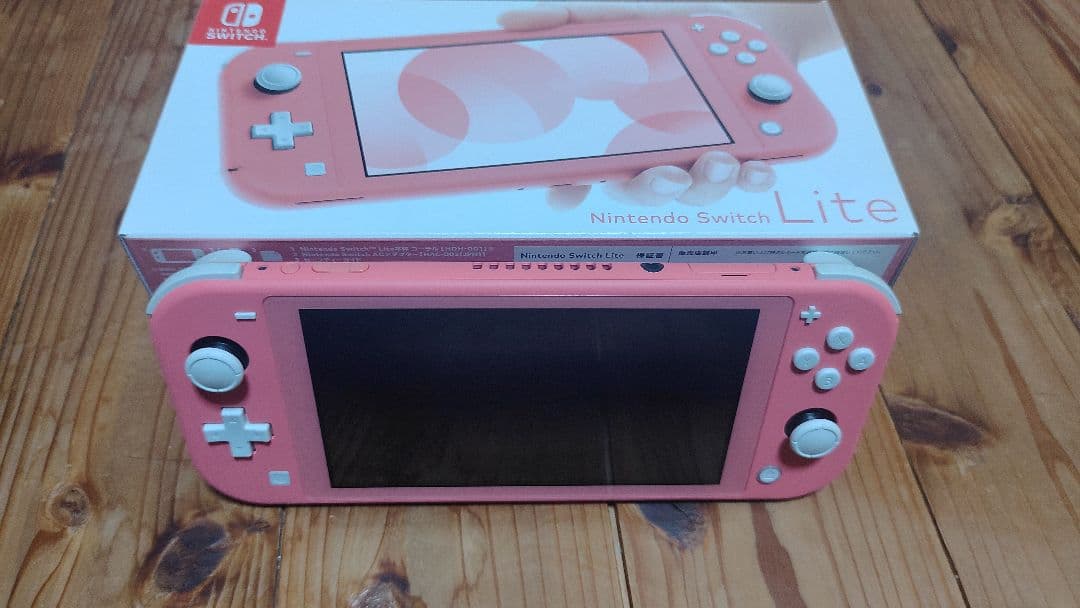 ゲーム機本体（プレステ4）配線コード、リモコン