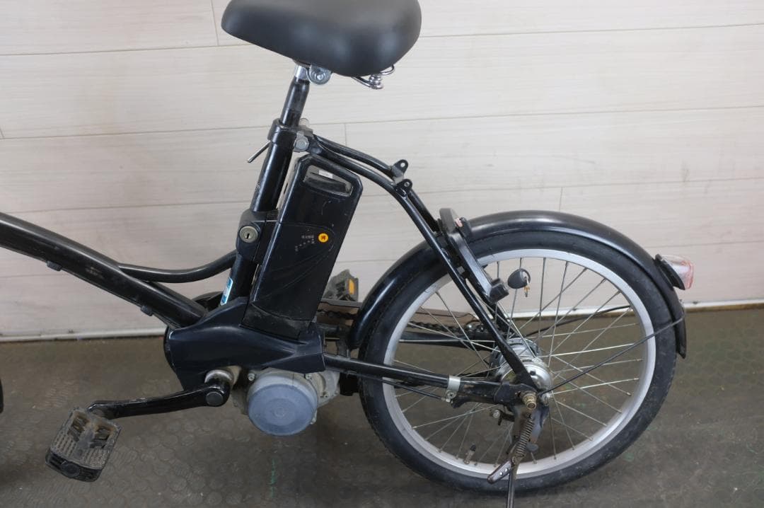 良品★新基準パナソニック　20インチ　3段　8.9Ah（5点灯）充電器あり