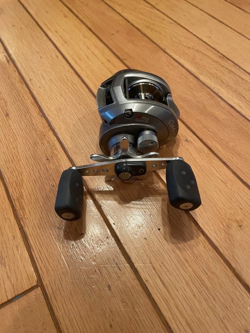 ABU REVO S-L ベイトリール ダブルハンドル ベイトリール ダブルハンドル 100mm 7×4mm穴対応 シマノ 8x5mm穴対応