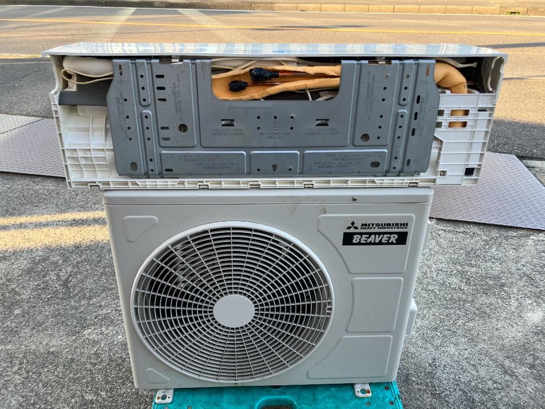 ラスト1台すぐ発送 愛知岐阜/送料込☆三菱 2.2kWエアコン(6畳)