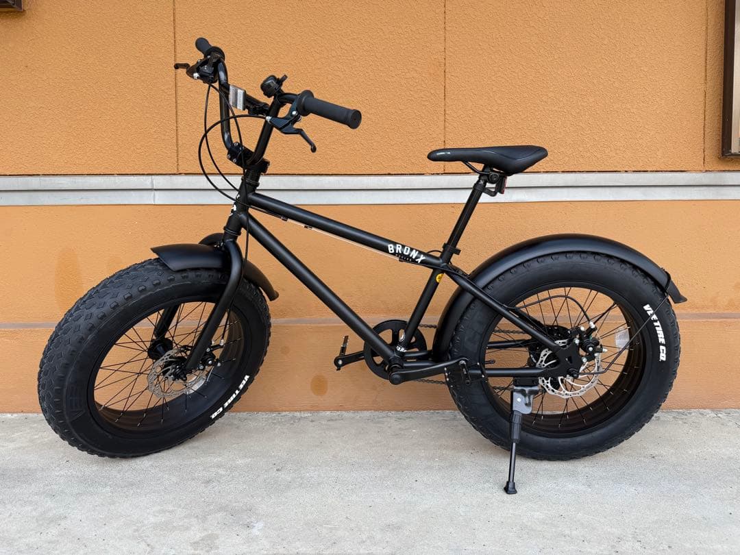 BRONX クロスバイク ブラック Fat Tire美品 自転車 BRONX 26BRONX-CUSTOM マットブラック×ブラックリム ブロンクス