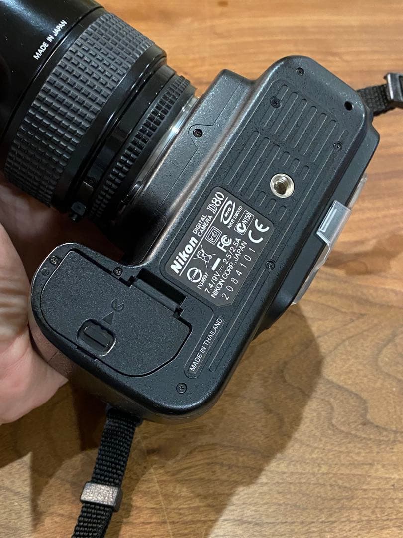 Nikon D80 CCDデジタル一眼レフ 28-85 レンズ付 動作品